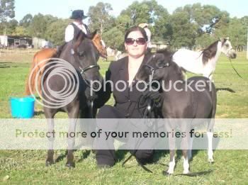 IMAGE(http://i943.photobucket.com/albums/ad275/jenamirmysticmoondancer/Lily/dannylily.jpg)