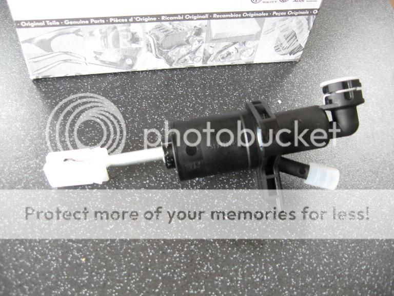 Clutch Master Cylinder DIY Replacement 1.8T Golf MK4 D.I.Y Guides and